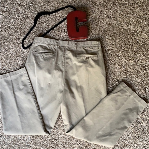 Dockers men’s khaki casual slacks - Picture 3 of 5